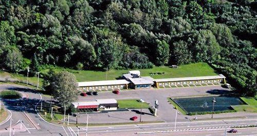 Motel Spring Chateau Richer Buitenkant foto